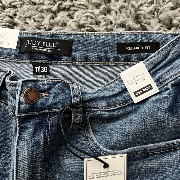 Judy Blue JB88259 High Rise Relaxed Fit Raw Hem Jeans in Medium Wash - Picture 8 of 12